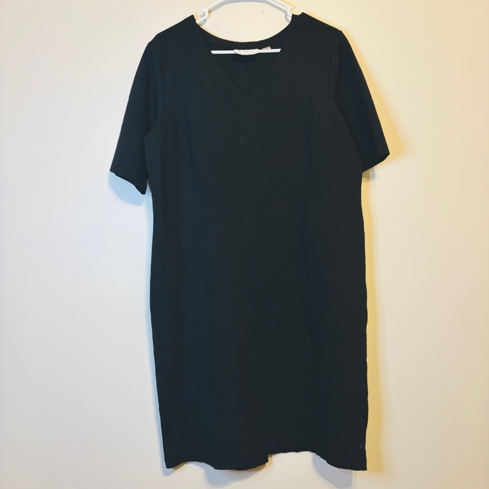 Linea by Louis Dell'Olio Black V-Neck Midi Dress